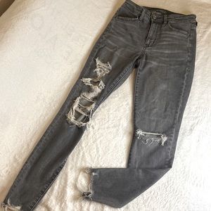 American Eagle ripped Jeans